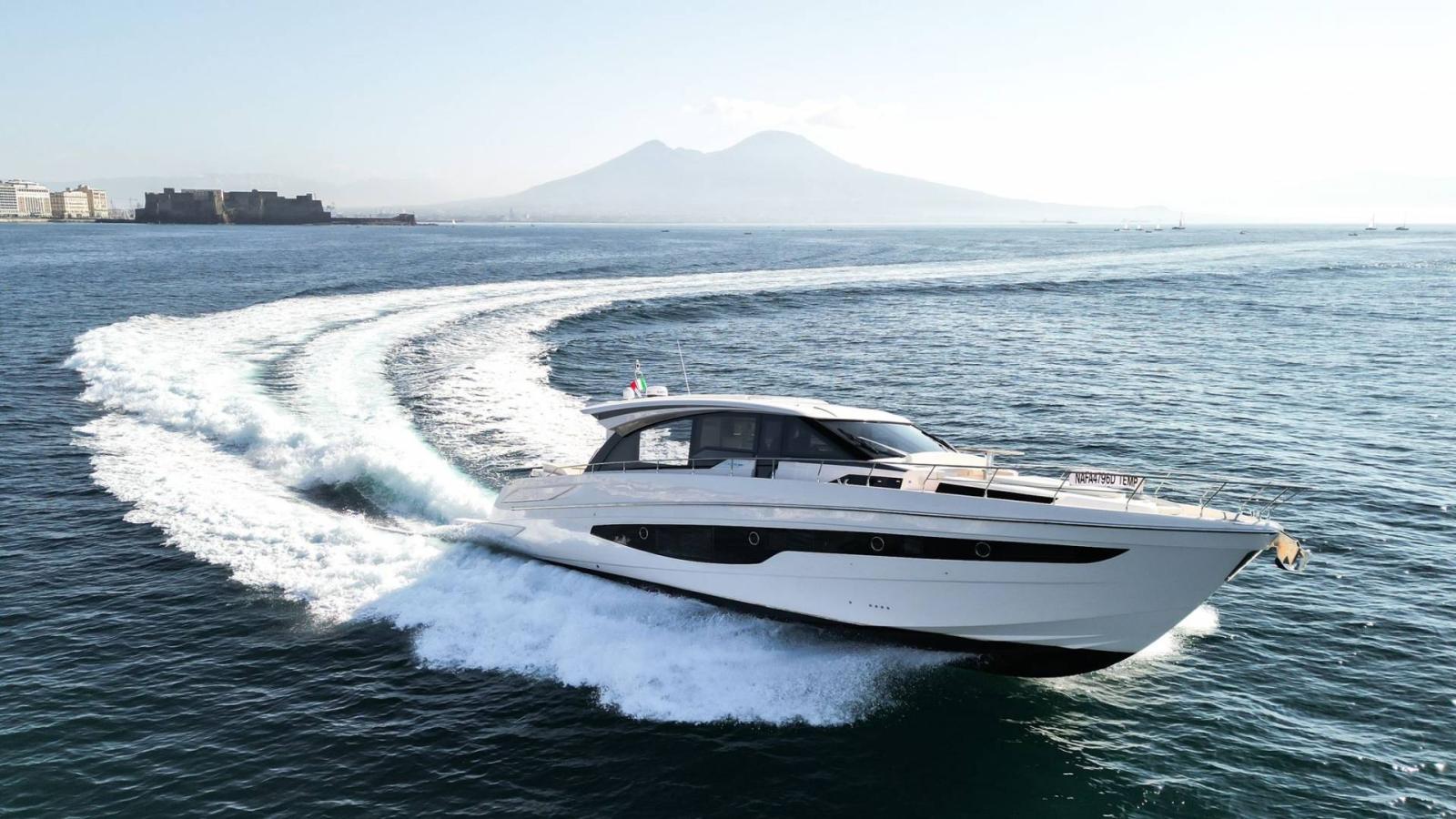 CAYMAN YACHTS S600